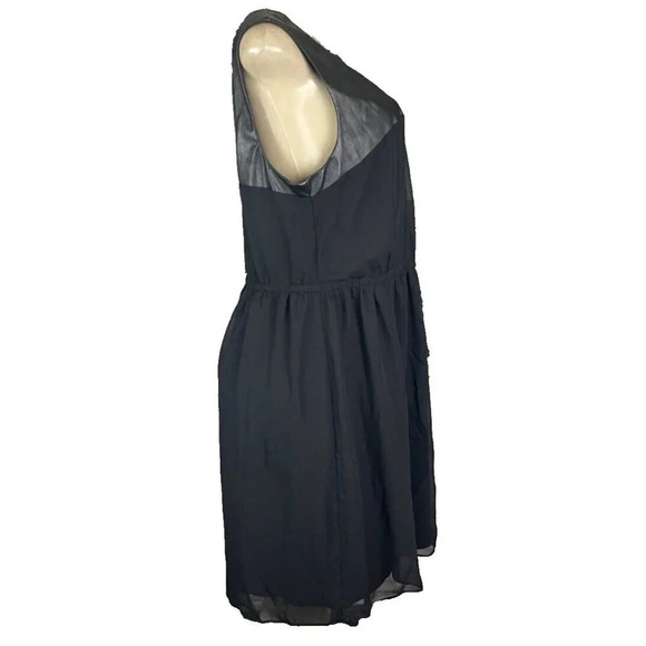 Lane Bryant L Black Faux Leather Detail Scoop Neckline Zip Back Above Knee Dress - Picture 3 of 6